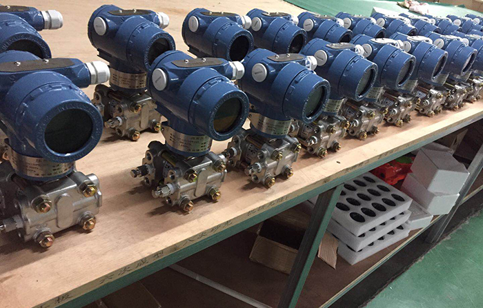 蒸汽差壓變送器產品圖